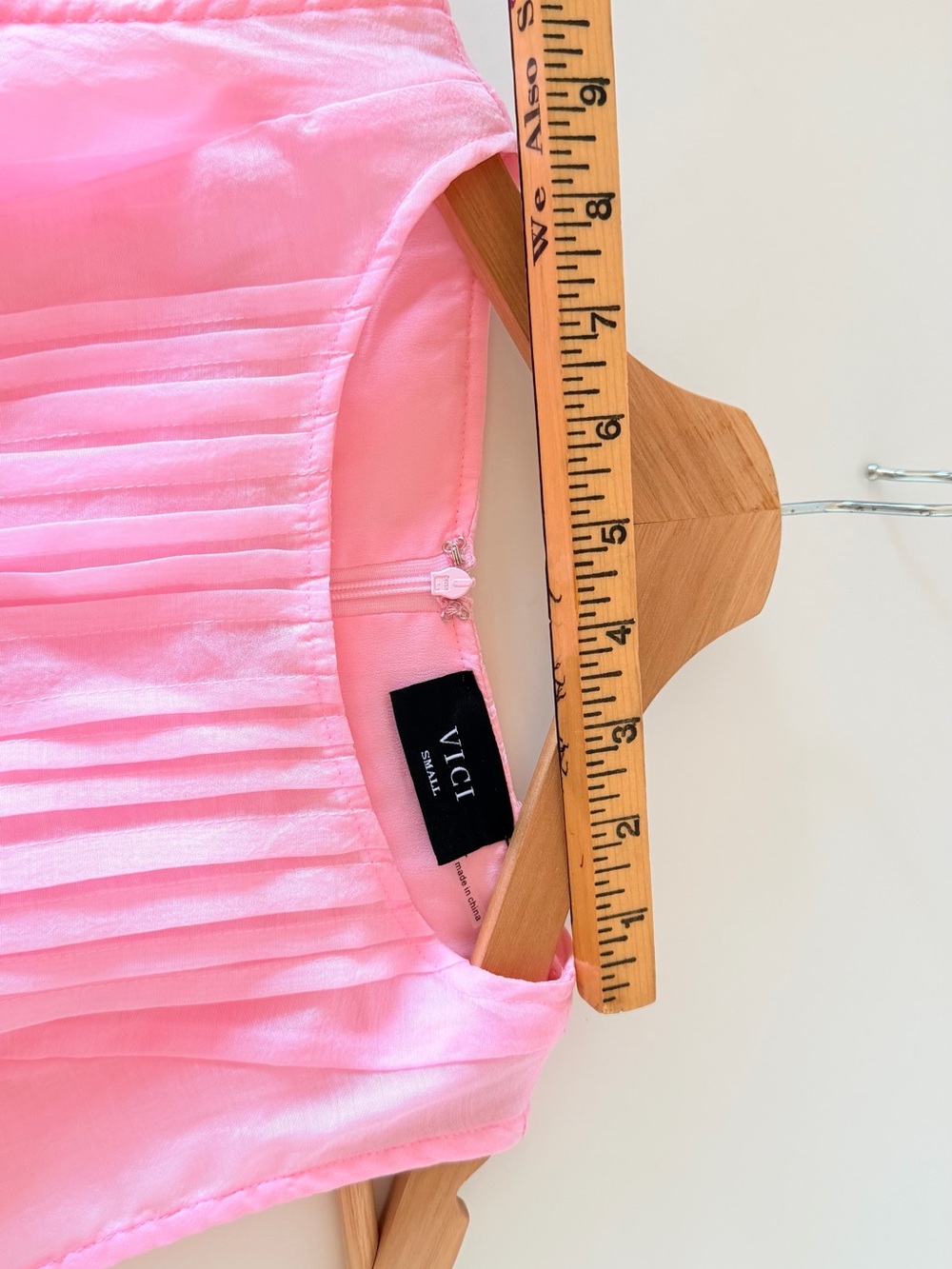 Vici Light Pink Pleated Sleeveless Dress - Picture 7 of 16